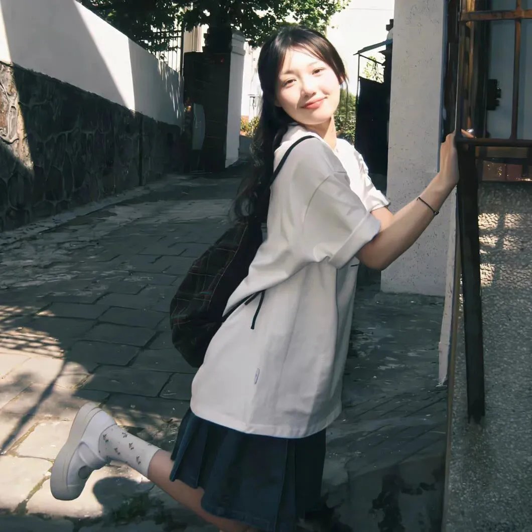 名古屋灯塔 海报